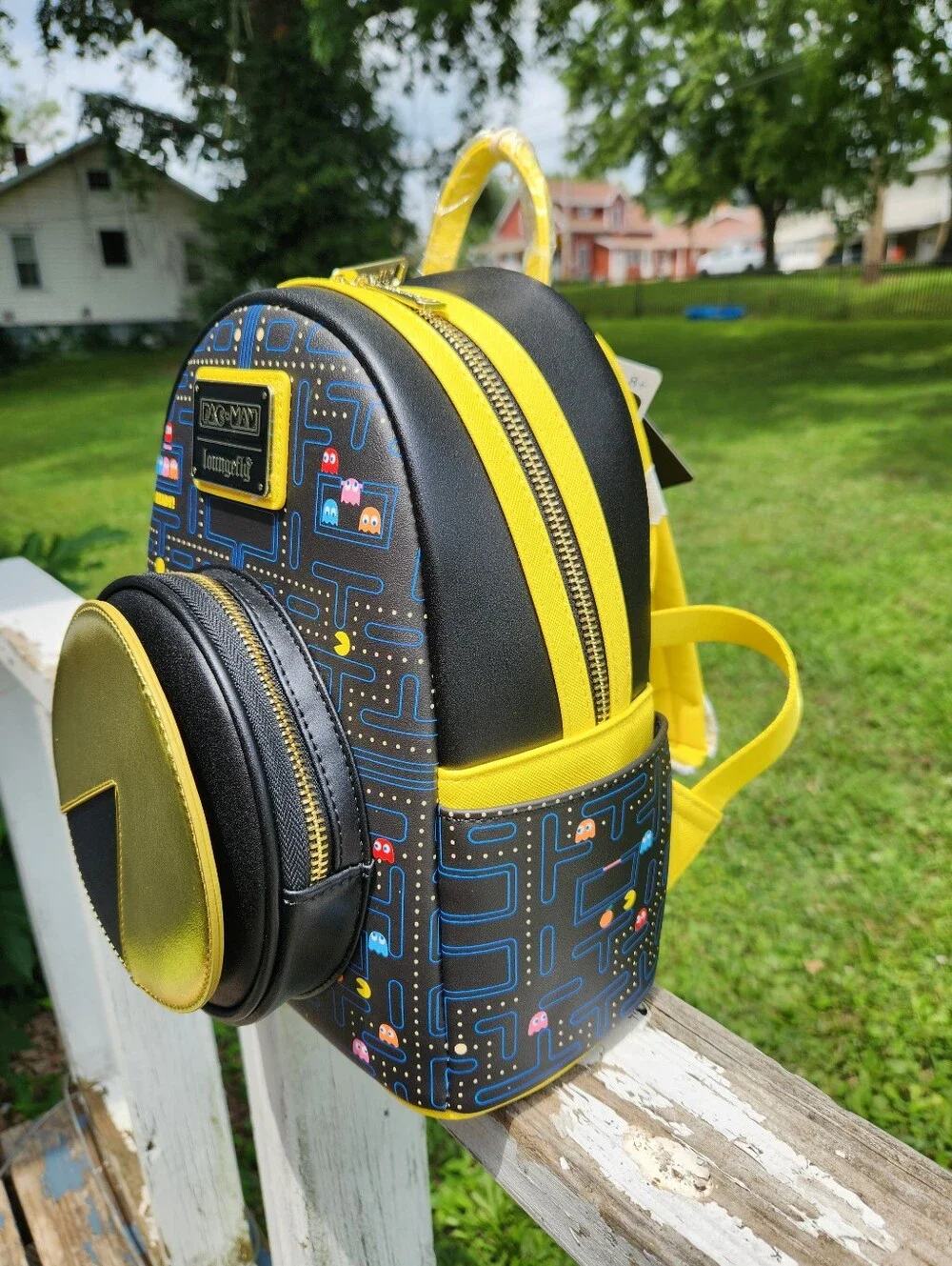 Loungefly Pac-Man Mini Backpack in Black and Metallic Gold NWT